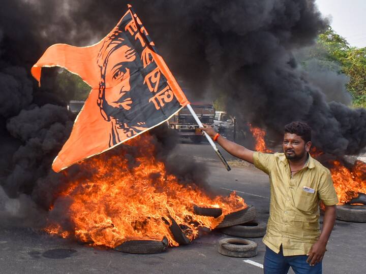 Jalna minor girl committed suicide demanding Maratha reservation in maharashtra Police Found letter on spot Maratha Reservation: 'मेरे शब्द व्यर्थ नहीं जाने चाहिए', मराठा आरक्षण के लिए एक और खुदकुशी, अब किशोरी ने लगाई फांसी