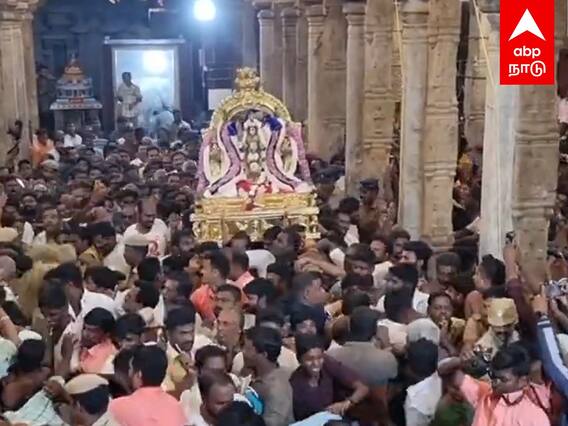 Sikkal singaravelan temple : வியர்வை கொட்டும் முருகன்... களைகட்டிய வேல்வாங்கும் நிகழ்வு!