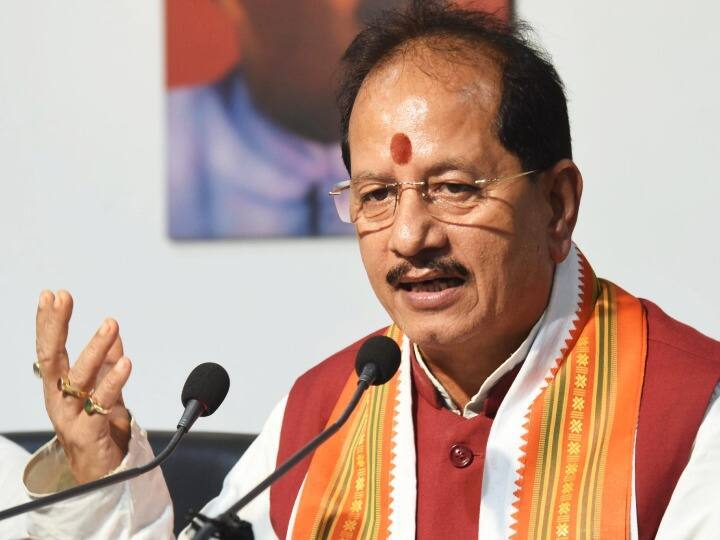 BJP Reaction: 'नीतीश सरकार की लघु उद्यमी योजना है एक छलावा', विजय सिन्हा बोले- 'अब 2 लाख रुपये देकर...' BJP leader Vijay Kumar Sinha attacked CM Nitish Kumar regarding Bihar government small entrepreneurs scheme BJP Reaction: 'नीतीश सरकार की लघु उद्यमी योजना है एक छलावा', विजय सिन्हा बोले- 'अब 2 लाख रुपये देकर...'