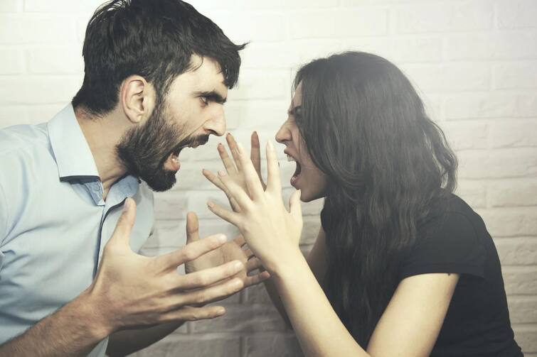 Human Behaviour anger is the main thing which destroys all relationships see what expert says Human Behaviour: रागाच्या भरात योग्य निर्णय घेता येत नाहीत; तज्ज्ञांनी सांगितलं यामागचं गणित, जाणून घ्या
