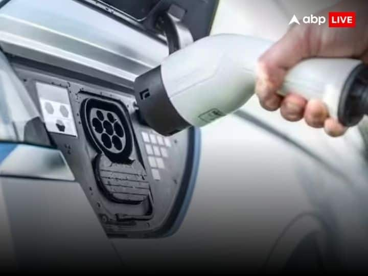 How to increase your electric car range useful tips for increase the range of your EV EV Tips: अब ईवी के रेंज की चिंता खत्म, इन आसान उपायों को अपनाकर बढ़ाएं अपने इलेक्ट्रिक कार की रेंज