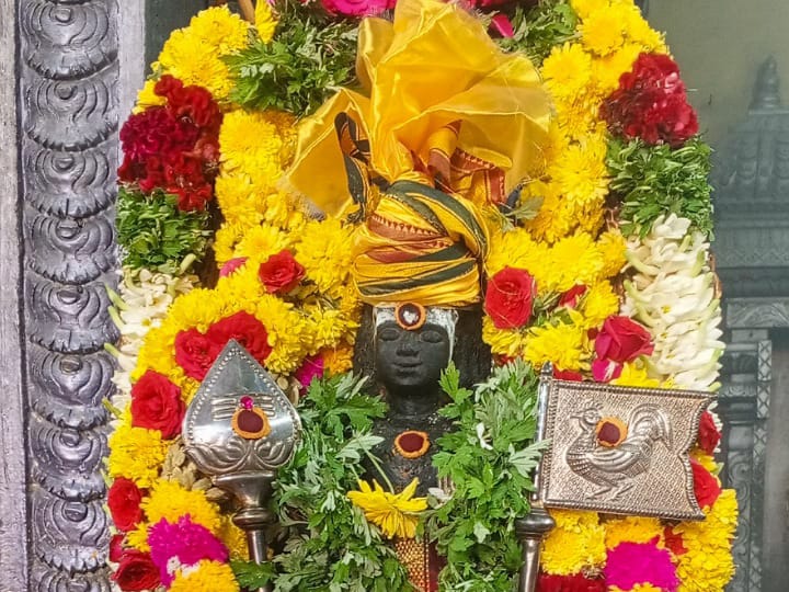 கந்த சஷ்டி; கரூர் ஸ்ரீ கற்பக விநாயகர் ஆலய பாலமுருகனுக்கு சிறப்பு  அபிஷேகம்