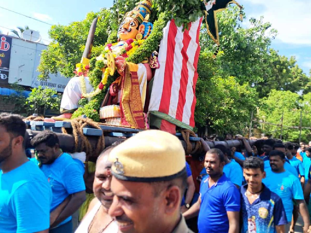 Soorasamharam: விண்ணை முட்டிய அரோகரா கோஷம்.. லட்சோப லட்ச பக்தர்கள் முன்னிலையில் சூரனை வதம் செய்தார் முருகப் பெருமான்