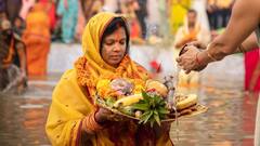 Chhath Puja 2023: છઠ્ઠ પૂજાના દિવસે મહિલાઓ કારણે નાક સુધી લગાવે છે સિંદૂર, જાણો વ્રત અને પૂજાનું મહત્વ