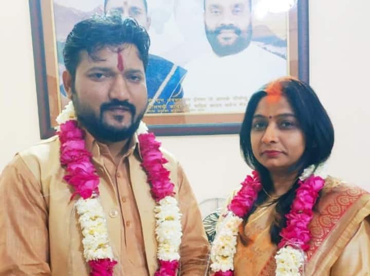 sanghmitra maurya marriage deepak kumar swarnkar calims fraud by bjp leader badaun mp Sanghmitra Maurya से शादी का दावा करने वाले शख्स ने फिर लगाए गंभीर आरोप, कहा- बिना तलाक लिए...