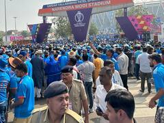 IND vs AUS Final: सुबह से ही नीले रंग के सागर में डूबा अहमदाबाद, तस्वीरों में देखें वर्ल्ड कप फाइनल के पहले का माहौल