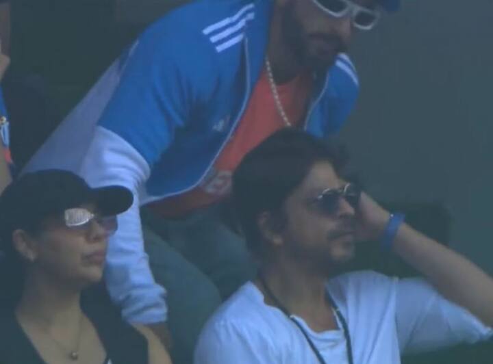 Shah Rukh Khan was seen with his wife Gauri Khan