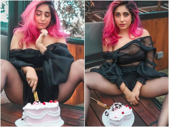 Neha Bhasin Birthday: सिंगर नेहा भसीन पूरे 41 साल की हो गई हैं. सिंगर ने अपने इस खास पर बेहद ही बोल्ड अंदाज में केक कट किया है, जिसकी कुछ तस्वीरें भी उन्होंने अपने इंस्टाग्राम पर पोस्ट की हैं.