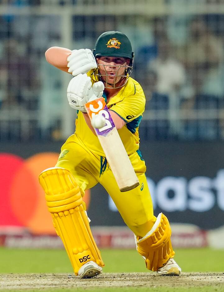 ஆஸ்திரேலிய அணியின் முன்னாள் கேப்டனான டேவிட் வார்னர், 2019 ஆம் ஆண்டு உலகக் கோப்பையில் 6 முறை 50+ ரன்களை பதிவு செய்துள்ளார்.