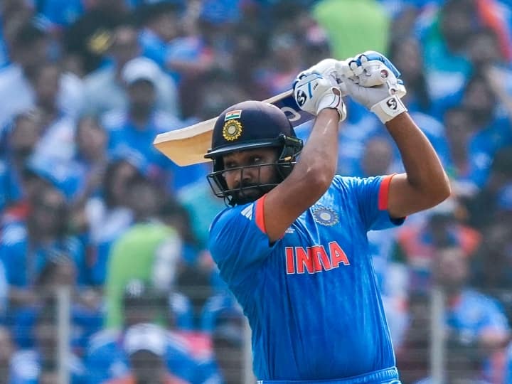 IND vs AUS icc world cup 2023 final Rohit Sharma became hit most sixes against any one team in ODI IND vs AUS Final: वनडे में किसी एक टीम के खिलाफ सबसे ज्यादा छक्के लगाने वाले बल्लेबाज बने रोहित, क्रिस गेल का रिकॉर्ड ध्वस्त