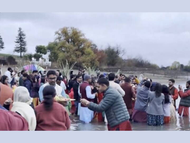 Chhath Puja wasn't just celebrated in India but devotees in California, US, also celebrated this holy festival. (Image Source: PTI)