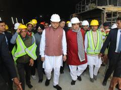'सुरंग में फंसे श्रमिकों को बाहर निकालना प्राथमिकता...', नितिन गडकरी ने लिया घटनास्थल का जायजा