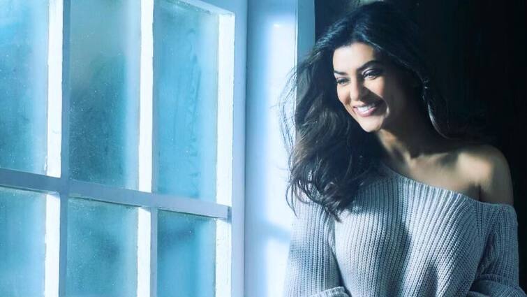 Sushmita Sen Birthday: Today in Sushmita Sen Birthday know more about her personal life and love affaires Sushmita Sen Birthday: প্রেম, বিচ্ছেদ, গুঞ্জন... বার বার ভালবাসা এলেও সুস্মিতার জীবন চলে নিজের শর্তে