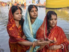 Chhath Puja 2023: Devotees Perform Rituals Across The Globe — See PICS