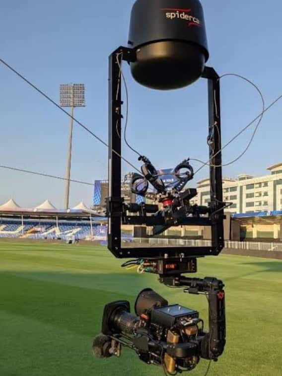 क्रिकेट स्टेडियम में कितने कैमरे लगे होते हैं?