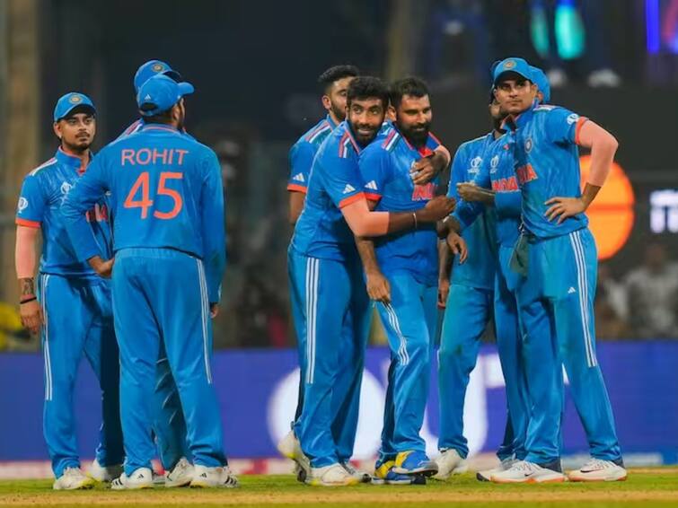 IND vs AUS World Cup 2023 Final Indian Australian bowlers mohammed shami jasprit bumrah  CWC 2023 Winner Narendra Modi Stadium IND vs AUS Final 2023: बुमराहचा वाऱ्याचा वेग, शामी, सिराजचा भेदक मारा, जड्डूची फिरकी; ऑस्ट्रेलियासमोर टीम इंडियाच्या 'फॅब 5' गोलंदांजांचं आव्हान