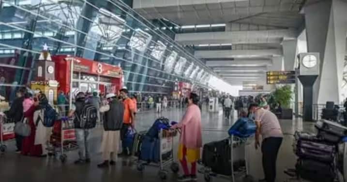 Ahmedabad Airport: icc world cup final ahmedabad airport closes airspace 45 minutes air force air show WC Final: આજે 45 મિનીટ સુધી બંધ રહેશે અમદાવાદ એરપોર્ટ, ફાઇનલ મેચને લઇને જાહેર થઇ નવી એડવાઇઝરી
