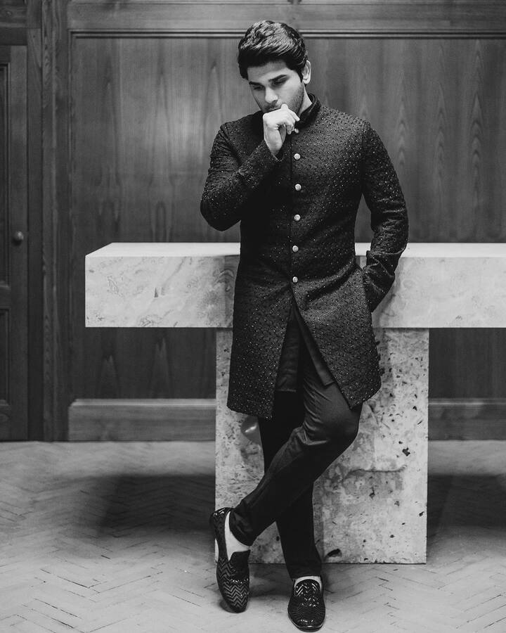 అల్లు శిరీష్ హ్యాండ్సమ్ ఫోటోలు (Image Credit: Allu Sirish/Instagram)