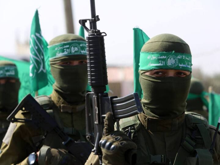 Masked man threatens terror against Paris Olympics games for including Israel  Hamas video Paris Olympics 2024: પેરિસ ઓલિમ્પિકમાં વહેશે લોહીની નદીઓ, હમાસના આતંકીઓ આપી ધમકી