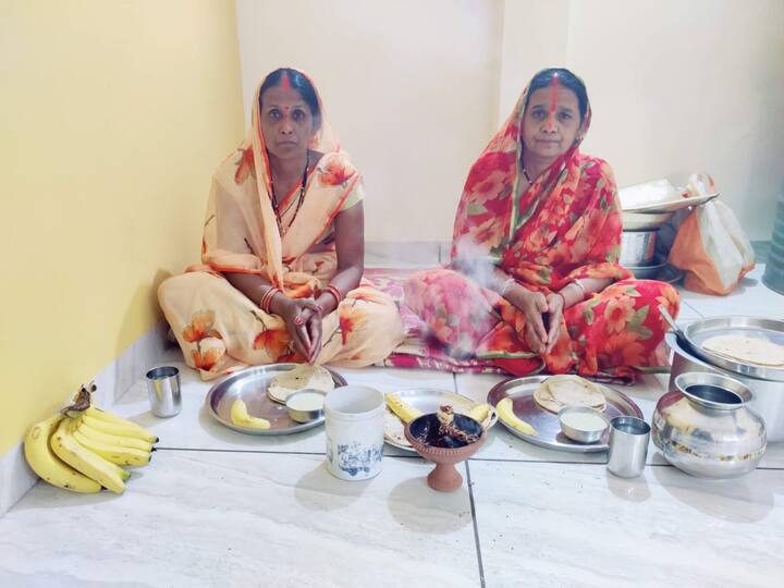 Chhath Puja 2023: छठ महापर्व के तीसरे दिन आज रविवार को इंदौर और आसपास के इलाके जैसे महू राहु पीथमपुर देवास में पूर्वांचल के बड़ी संख्या में लोग बसे हुए हैं.