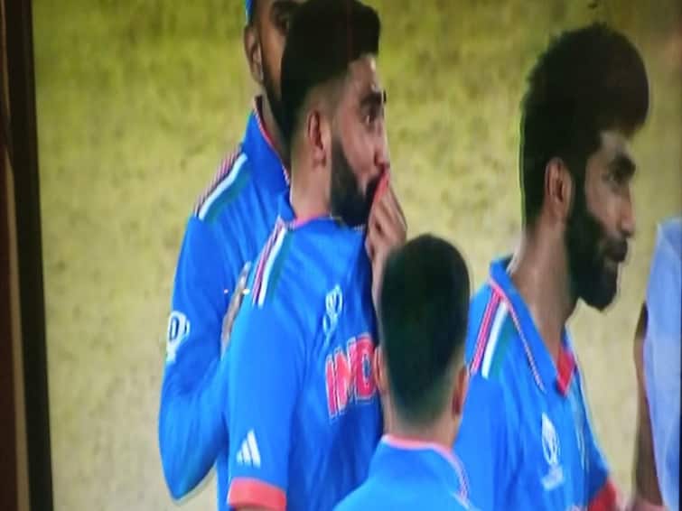 Mohammed Siraj Cries Viral Video IND vs AUS World Cup 2023 Final Viral Video Mohammed Siraj Cries Inconsolably As India Suffer Heartbreaking Defeat To Australia In World Cup Final, Video Goes Viral