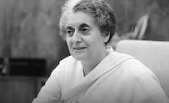 Indira Gandhi Birth Anniversary: ‘গুঙ্গি গুড়িয়া’ থেকে ‘লৌহমানবী’, পদে পদে পিতৃতন্ত্রকে পরাস্ত করেন ইন্দিরা