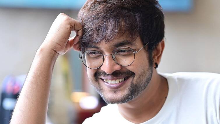 Sourav Chakraborty: Actor Director Sourav shares his experience of new web series chemistry mashi with Debosree Roy Sourav Chakraborty: স্টার নয়.. ওঁকে অভিনেত্রী হিসেবে পেয়েছি