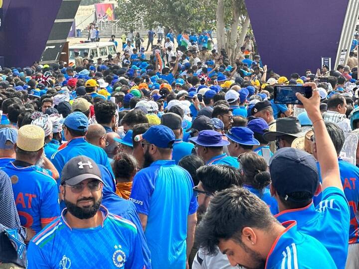 IND vs AUS Final: सुबह से ही नीले रंग के सागर में डूबा अहमदाबाद, तस्वीरों में देखें वर्ल्ड कप फाइनल के पहले का माहौल