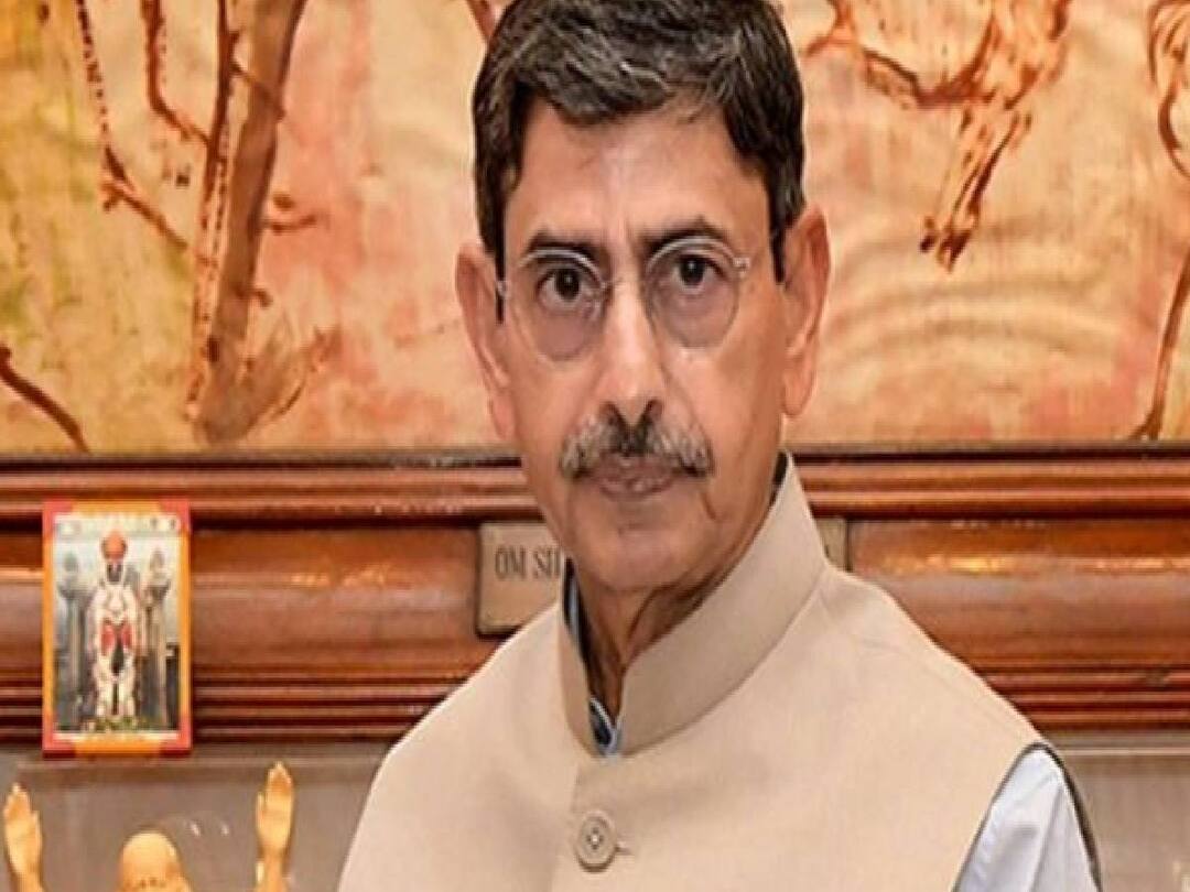 TN Governor: பச்சைக்கொடி காட்டிய ஆளுநர்.. சிக்கும் அதிமுக முன்னாள் அமைச்சர்கள்.. Tamil Nadu Governor RN Ravi has approved the next step in the case against AIADMK former ministers C. Vijayabaskar and PV Ramana. TN Governor: பச்சைக்கொடி காட்டிய ஆளுநர்.. சிக்கும் அதிமுக முன்னாள் அமைச்சர்கள்..