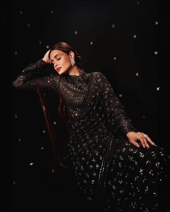Diana Penty: Diana Penty is looking very glamorous in black saree, see pictures Diana Penty: Diana Penty is looking very glamorous in black saree, see pictures