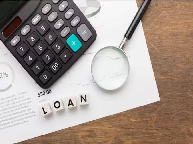 Personal Loan Interest Rate: ਜੇ ਤੁਹਾਨੂੰ ਅਚਾਨਕ ਪੈਸਿਆਂ ਦੀ ਲੋੜ ਹੈ, ਤਾਂ ਤੁਸੀਂ ਨਿੱਜੀ ਕਰਜ਼ੇ ਲਈ ਅਰਜ਼ੀ ਦੇ ਸਕਦੇ ਹੋ। ਅਸੀਂ ਤੁਹਾਨੂੰ ਉਨ੍ਹਾਂ ਬੈਂਕਾਂ ਬਾਰੇ ਦੱਸ ਰਹੇ ਹਾਂ ਜਿੱਥੇ ਸਭ ਤੋਂ ਸਸਤਾ ਪਰਸਨਲ ਲੋਨ ਮਿਲਦਾ ਹੈ।