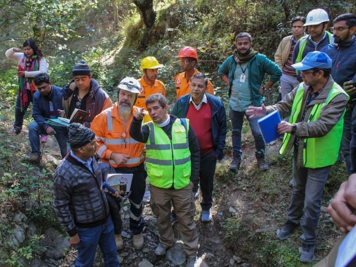 Uttarkashi Tunnel Collapse Rescue Operation First Breakthrough Achieved DRDO Sent 2 Robots