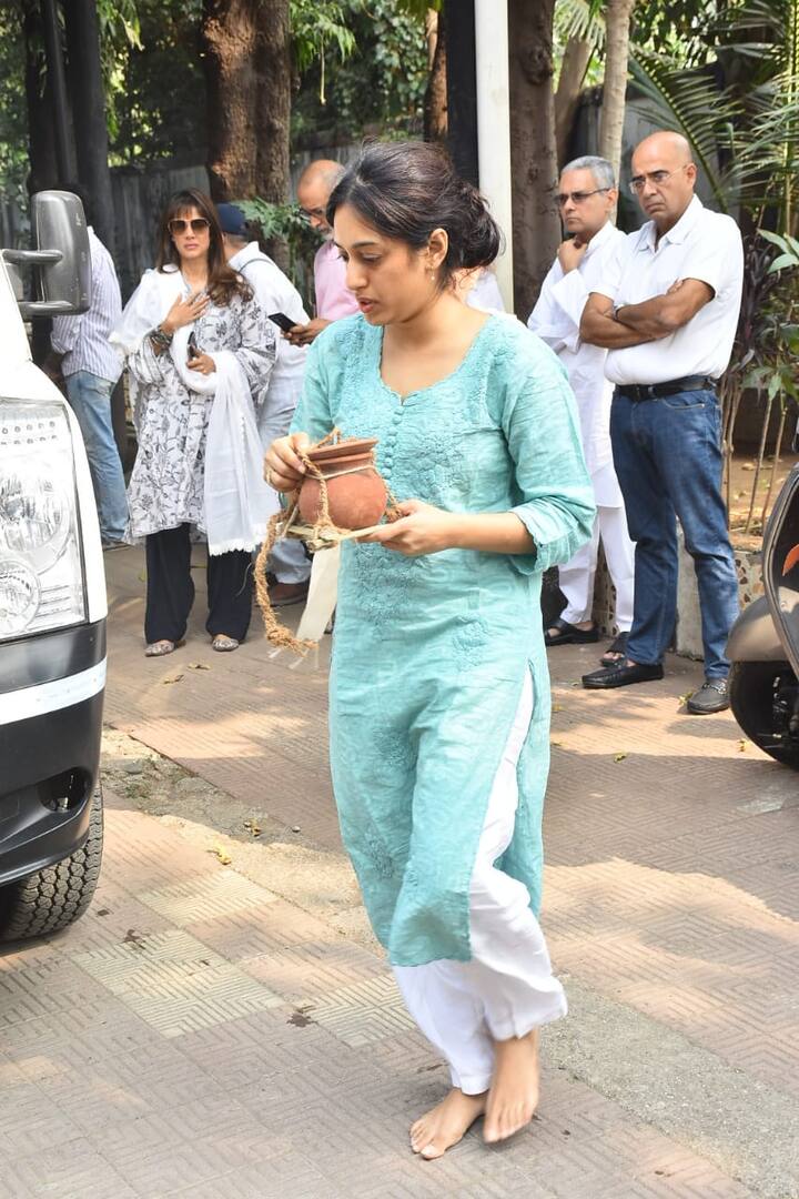 Sanjay is survived by his wife Gina and two daughters, with Sanjina being the elder one.