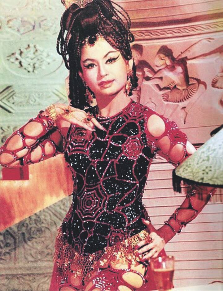 वहीं सलमान, अरबाज और सोहेल भी हेलन को अपनी मां सलमा की तरह ही प्यार देते हैं. अक्सर सलमान उनके साथ सोशल मीडिया पर फोटोज भी शेयर करते हैं.