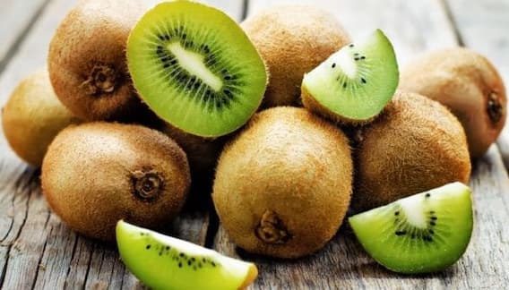 Side Effect Of Kiwi: Kiwi is like poison for kidney patients, know the side effects