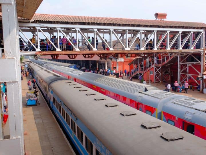 indian railways rule if passenger do not reach station where ticket is booked within 10 min ticket will be cancelled जिस स्टेशन से आपकी टिकट है वहां अगर इतने देर में नहीं पहुंचे तो कैंसल हो जाएगी टिकट