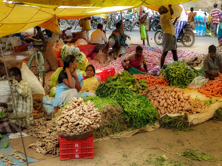 கார்த்திகை விரதம் ஆரம்பம் எகிறும் காய்கள் விலை; தேனி மாவட்டத்தில் இன்றைய விலை நிலவரம் இதோ