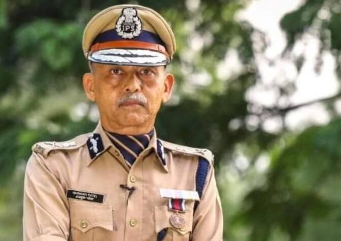 Gandhinagar News: Fake Facebook account of IPS Hasmukh Patel again this is how it came to light Gandhinagar: આઈપીએસ હસમુખ પટેલનું ફરી બન્યું ફેક ફેસબુક એકાઉન્ટ, આ રીતે પડી ખબર