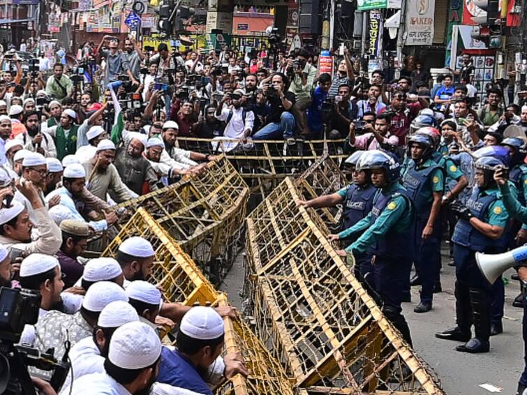 Bangladesh Convicts 139 Oppn Officials, Activists Ahead Of January Polls, Lawyers Say Bangladesh Convicts 139 Oppn Officials, Activists Ahead Of January Polls, Lawyers Say