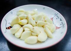 Garlic Benefits: શિયાળામાં દરરોજ કરો લસણનું સેવન, ફાયદા જાણીને રહી જશો દંગ