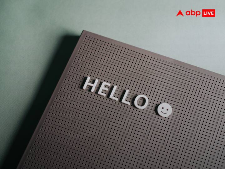 World Hello Day: फोन उठाते ही हम 'हैलो' ही क्यों बोलते हैं और कुछ क्यों नहीं? ये है उसकी वजह World Hello Day Where did the word Hello come from in the world how did it start Know everything about it here World Hello Day: फोन उठाते ही हम 'हैलो' ही क्यों बोलते हैं और कुछ क्यों नहीं? ये है उसकी वजह