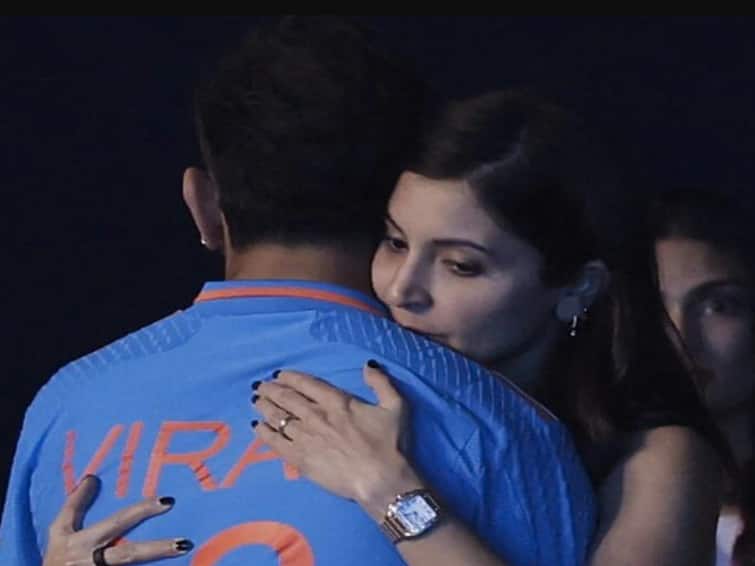 Virat Kohli Anushka Sharma Viral Pic IND vs AUS World Cup 2023 Final Defeat Picture Of Anushka Sharma Hugging Heartbroken Virat Kohli Goes Viral After India's World Cup Final Defeat