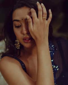 Shivathmika Photos : మెరిసే డ్రెస్​లో శివాత్మిక.. చూస్తుంటే మతిపోతుందిగా