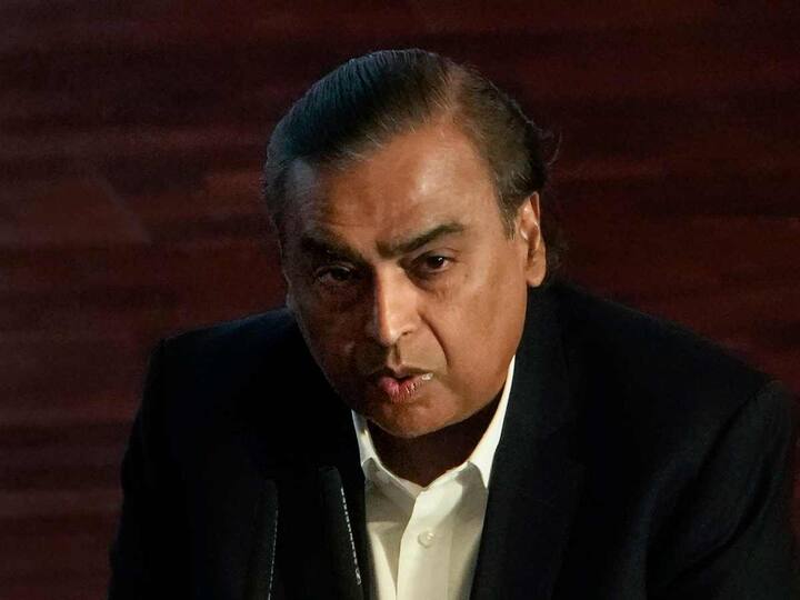 Mukesh Ambani, chairman and managing director of Reliance Industries, announced an additional Rs 20,000-crore investment for West Bengal over the next three years in the Summit. PTI