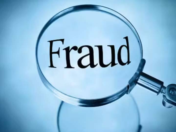 Private Bank FD fraud 10 lakhs stolen from woman FD account delhi Police took action after bank officers threaten Victims  Private Bank FD fraud: महिला के FD खाते से उड़ाए 10 लाख, शिकायत करने पर बैंक अफसरों ने दी धमकी, कोर्ट तक मामला पहुंचने पर पुलिस ने...