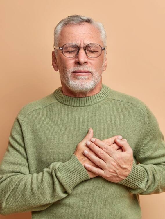 हार्ट अटैक से बचने के लिए डाइट में शामिल करें ये 10 चीजें