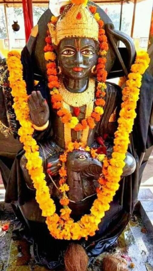 शनिवार के दिन ये काम करने से प्रसन्न होते हैं शनिदेव