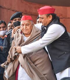 Mulayam Singh Yadav Birth Anniversary: देश की सियासत के सुपर स्टार मुलायम सिंह यादव की जयंती कल, इन तस्वीरों के जरिए देखें राजनीतिक सफर