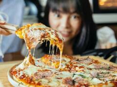 Egg Pizza Recipe : டக்குனு ஒரு ப்ரேக்ஃபாஸ்ட் ரெசிபி..முட்டை பிட்சாவை  இன்றே செய்யுங்கள்!