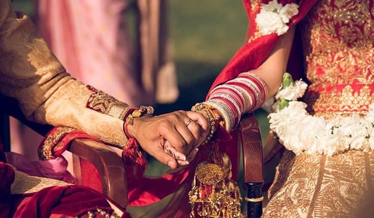 india Wedding Season News Wedding from 23 November to 15 December Generate 4.74 Lakh crore Business know details  यंदा कर्तव्य आहे! सीझनमध्ये होणार 38 लाख लग्न; कुठं होणार सर्वाधिक लग्न? सविस्तर माहिती एक क्लिकवर
